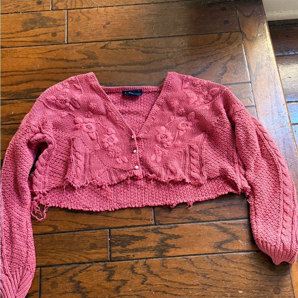 Women's vintage cropped Pink cardigan sweater